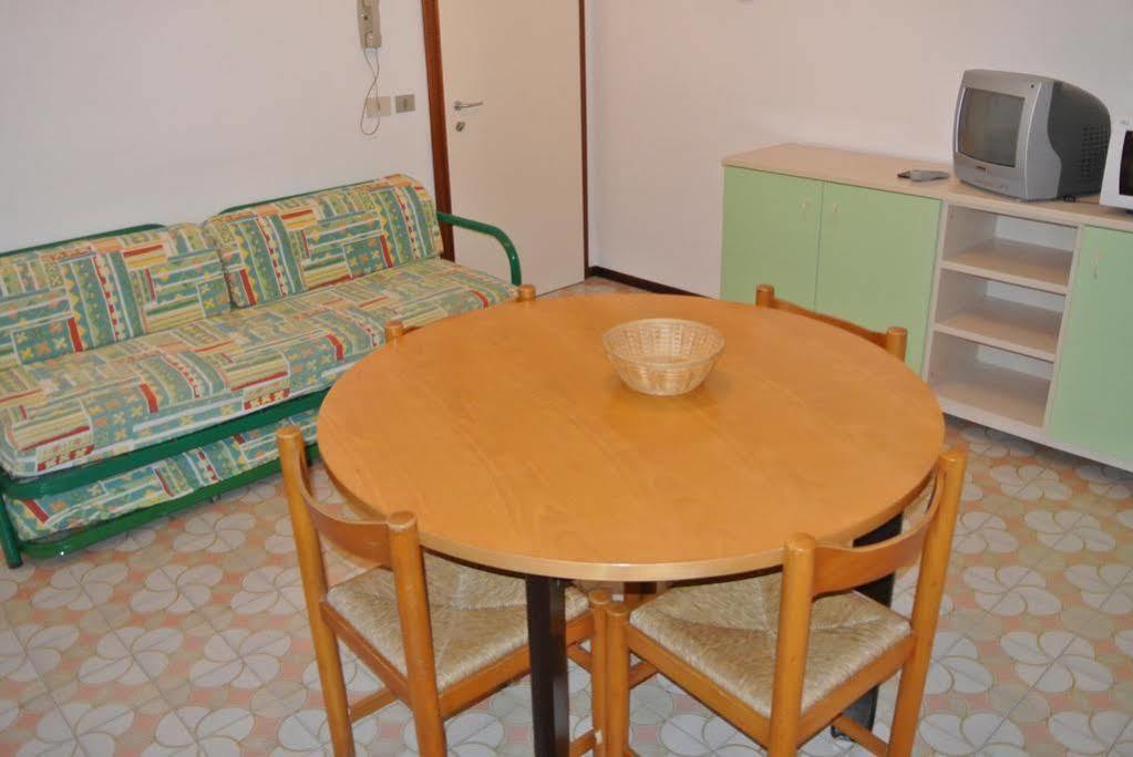 Condominio Ivelca Lignano Sabbiadoro Ngoại thất bức ảnh