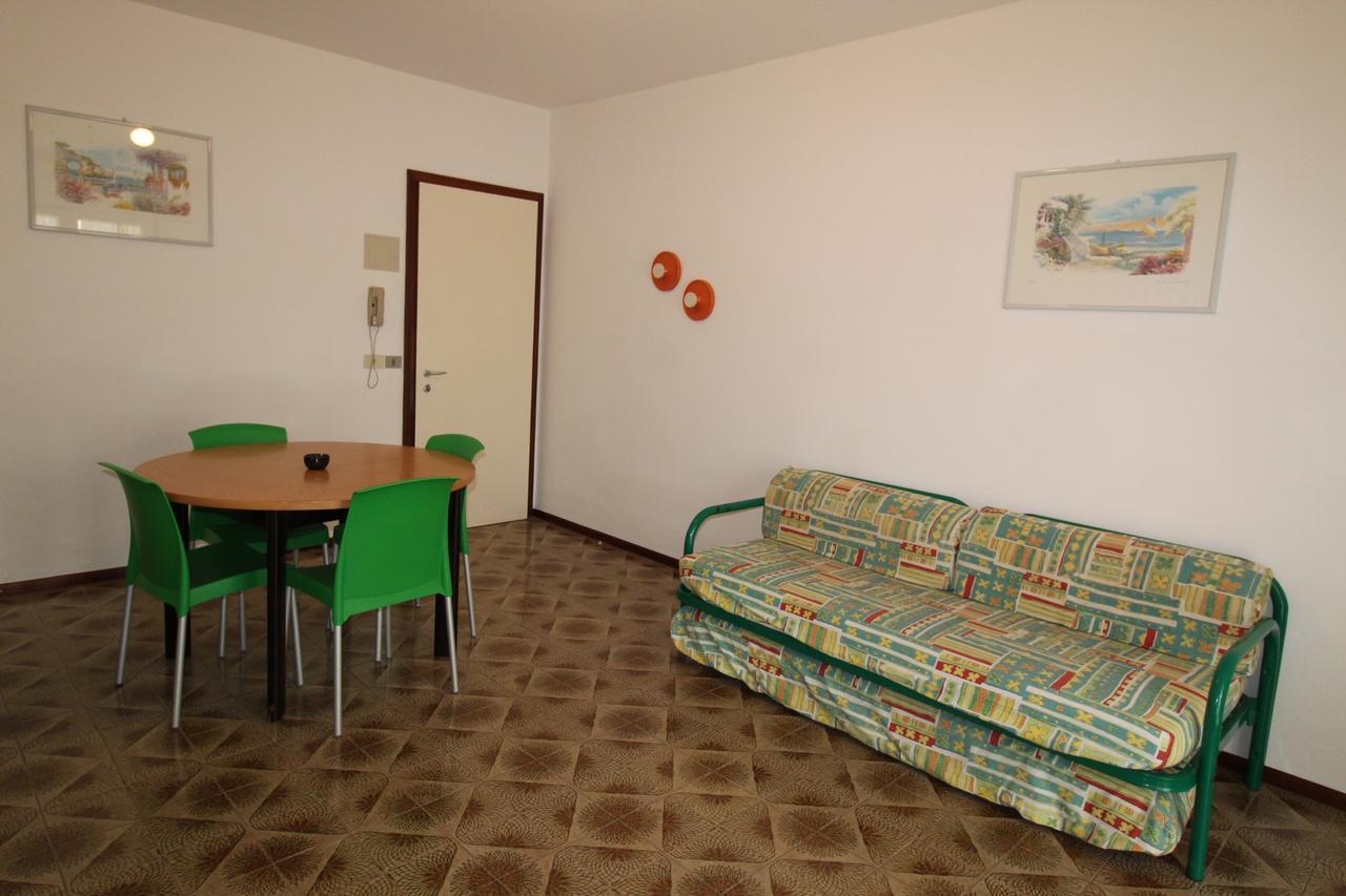 Condominio Ivelca Lignano Sabbiadoro Ngoại thất bức ảnh